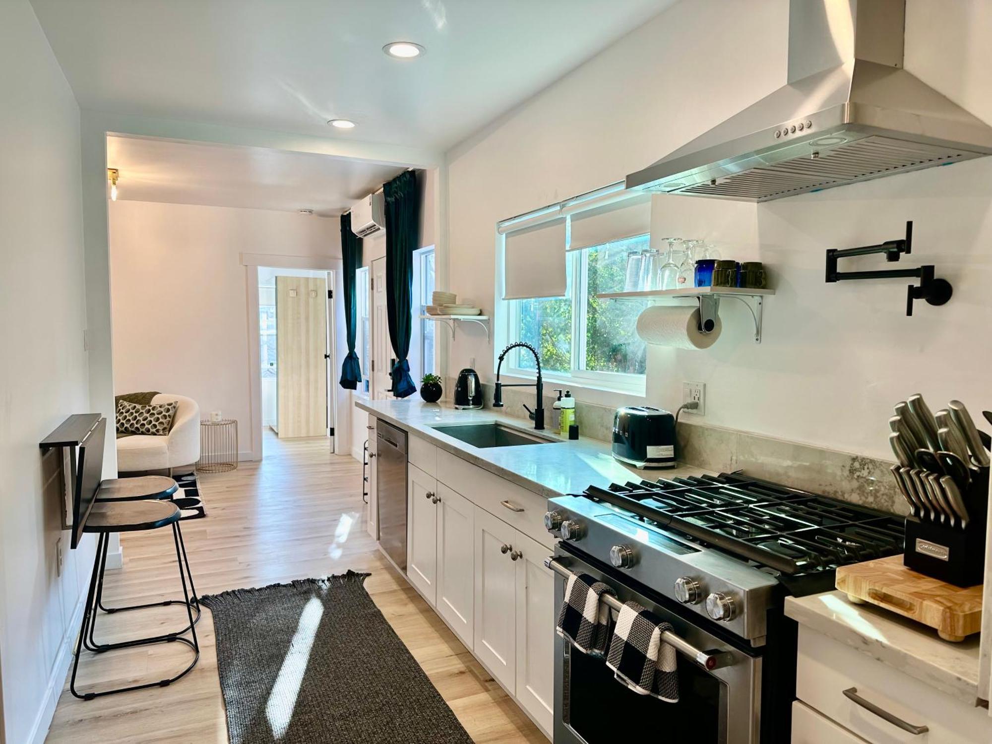 Modern, Remodeled Echo Park House-Walk To Sunset Blvd, Dodgers Stadium, Shops, Bars, Restaurants, Lake, Concerts Los Angeles Exterior photo